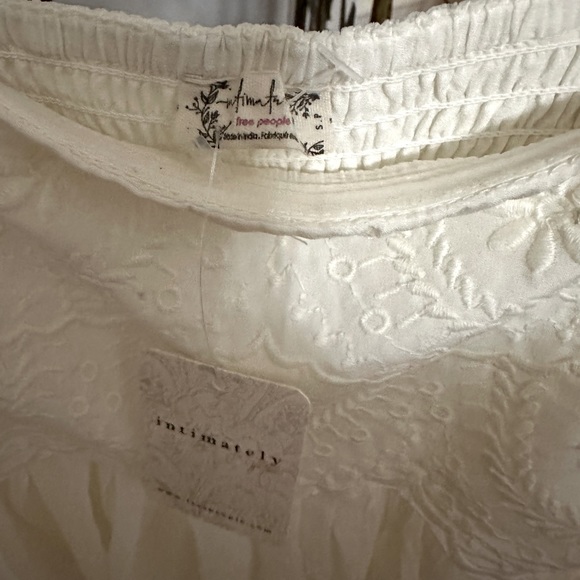 🆕Free People Intimately Keep Your Cool Tube Top in Creme. NWT size small. - Picture 9 of 13